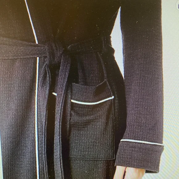 🆕 Amazon Essentials Women’s Lightweight Waffle Full-Length Robe - Picture 6 of 14